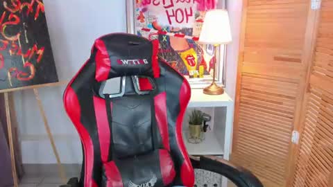 katymeaw online show from 11, 6, 2026