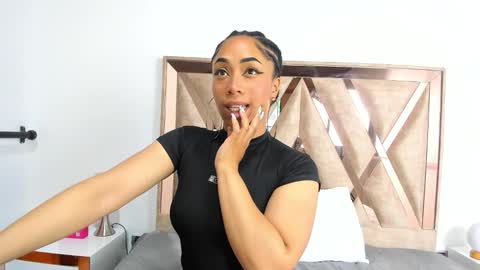 Snapshot of katyortiz chatting on 10, 9, 2025 katyortiz online show from 10, 9, 2025