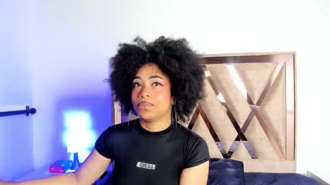 Snapshot of katyortiz chatting on 23, 9, 2025 katyortiz online show from 23, 9, 2025