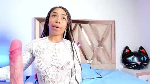 Snapshot of katyortiz chatting on 22, 10, 2025 katyortiz online show from 22, 10, 2025