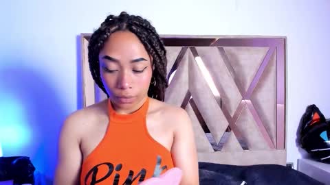 Snapshot of katyortiz chatting on 23, 10, 2025 katyortiz online show from 23, 10, 2025