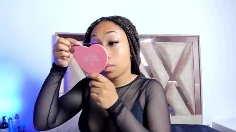 Snapshot of katyortiz chatting on 5, 11, 2025 katyortiz online show from 5, 11, 2025