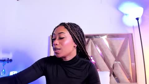 Snapshot of katyortiz chatting on 8, 11, 2025 katyortiz online show from 8, 11, 2025