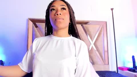 Snapshot of katyortiz chatting on 15, 11, 2025 katyortiz online show from 15, 11, 2025