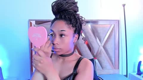 Snapshot of katyortiz chatting on 2, 12, 2025 katyortiz online show from 2, 12, 2025