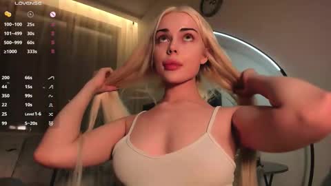 Snapshot of kaya_davis chatting on 22, 10, 2025 My name Kaya but you can call me Angel online show from 22, 10, 2025