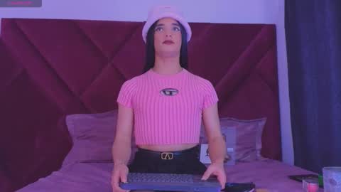 Cattleya stone online show from 4, 10, 2025