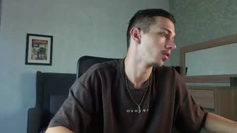 Snapshot of kaydendrew chatting on 29, 7, 2026 KaydenDrew online show from 29, 7, 2026