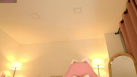 Kayla  online show from 15, 9, 2025