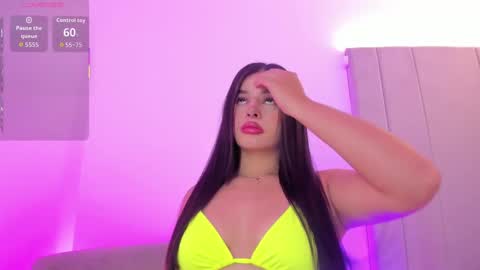 Snapshot of kaylarossi chatting on 2, 10, 2025 Kayla online show from 2, 10, 2025