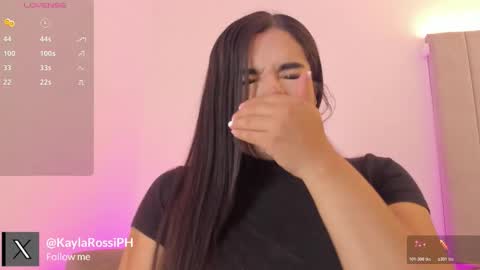 Snapshot of kaylarossi chatting on 18, 11, 2025 Kayla online show from 18, 11, 2025