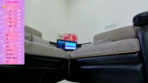 Snapshot of kaylee_ee chatting on 18, 12, 2024 kaylee_ee online show from 18, 12, 2024