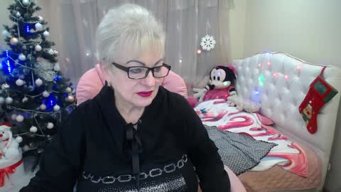 kaylesmoll online show from 24, 12, 2024