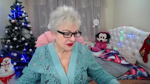 kaylesmoll online show from 3, 1, 2025