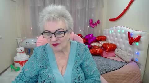 kaylesmoll online show from 9, 2, 2025