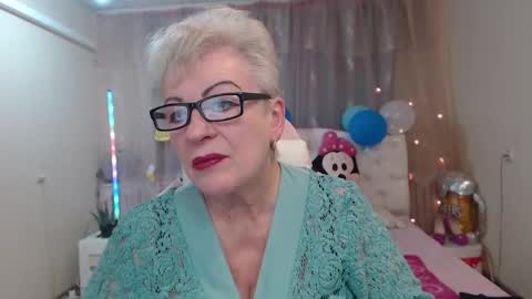 kaylesmoll online show from 28, 9, 2025