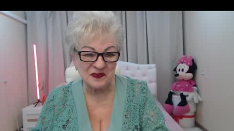 kaylesmoll online show from 21, 4, 2026