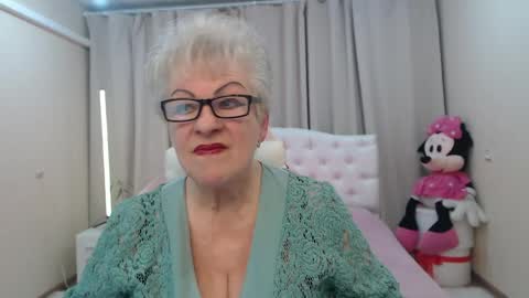 kaylesmoll online show from 5, 5, 2026