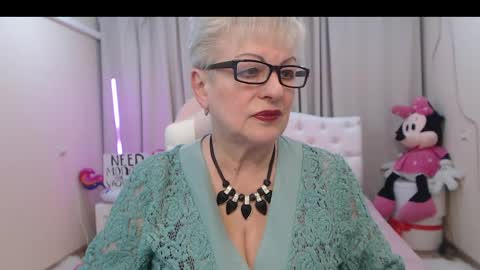 Snapshot of kaylesmoll chatting on 27, 5, 2026 kaylesmoll online show from 27, 5, 2026