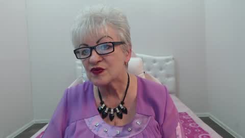 Snapshot of kaylesmoll chatting on 21, 7, 2026 kaylesmoll online show from 21, 7, 2026