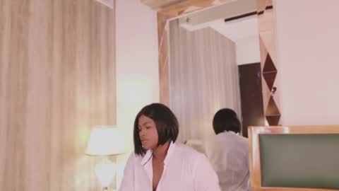 Snapshot of kaylie_mitchel chatting on 11, 9, 2025  KAYLIE  online show from 11, 9, 2025