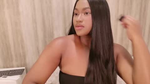 Snapshot of kaylie_mitchel chatting on 26, 9, 2025  KAYLIE  online show from 26, 9, 2025