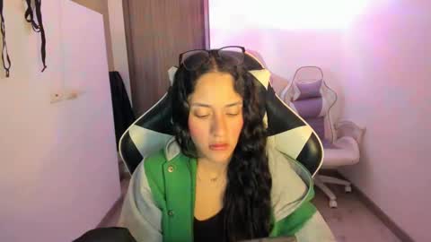 kaylie online show from 13, 11, 2025