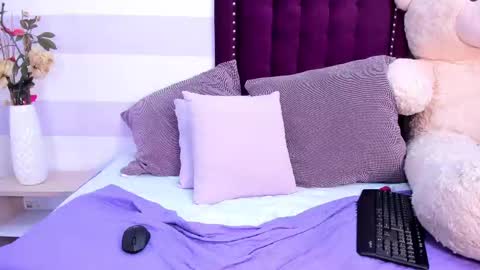 Kaylin Jann online show from 12, 3, 2025