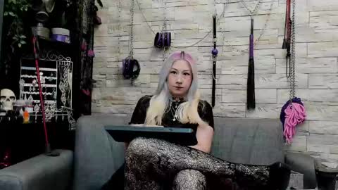 Miss Kazia online show from 1, 5, 2026