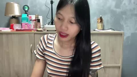 Snapshot of kc_slutmoree chatting on 11, 11, 2025 Its me Cora online show from 11, 11, 2025