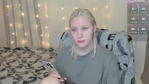 Seb Polly Roxy Jonny online show from 12, 2, 2025