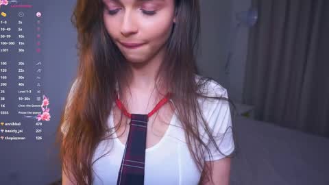 Snapshot of keenakosbab chatting on 19, 5, 2026 Lulu online show from 19, 5, 2026
