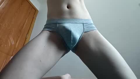 Snapshot of keepitsecret05 chatting on 4, 2, 2025 Eliot online show from 4, 2, 2025