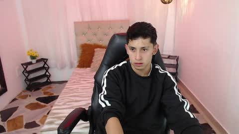 Snapshot of kei_23 chatting on 1, 4, 2026 Kei online show from 1, 4, 2026