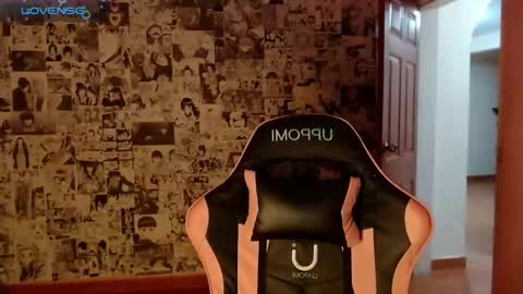 Kimk online show from 25, 1, 2025