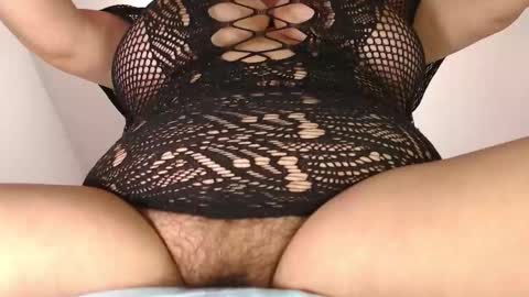 Snapshot of keilamailen chatting on 4, 11, 2025 Angela online show from 4, 11, 2025