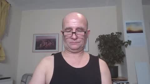 keilie1 online show from 25, 12, 2024