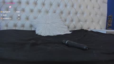 Keily Morgan online show from 4, 3, 2025