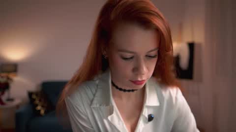 Snapshot of keira_knight chatting on 7, 11, 2025 keira_knight online show from 7, 11, 2025