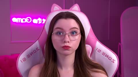 Keira online show from 22, 2, 2025