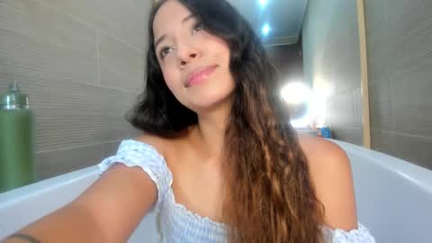 Snapshot of keiry_gonzalez11_aws chatting on 9, 10, 2025 keiry_gonzalez11_aws online show from 9, 10, 2025