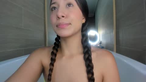 Snapshot of keiry_gonzalez23_aws chatting on 8, 10, 2025 keiry_gonzalez23_aws online show from 8, 10, 2025