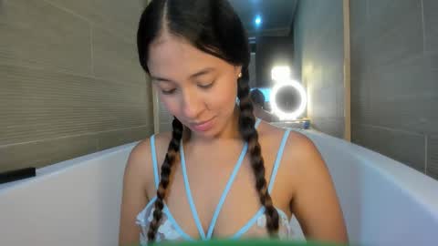 Snapshot of keiry_gonzalez23_aws chatting on 23, 10, 2025 keiry_gonzalez23_aws online show from 23, 10, 2025