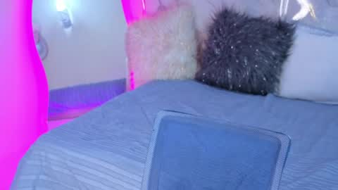 Keisy  online show from 15, 5, 2026