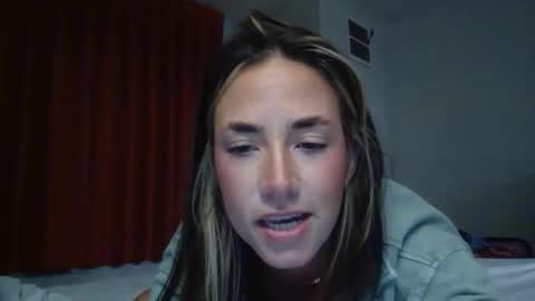 Snapshot of kekes2015 chatting on 23, 10, 2025 kekes2015 online show from 23, 10, 2025