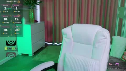 kellielowie online show from 24, 6, 2026