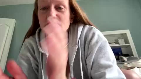 kellilyn10 online show from 21, 4, 2026