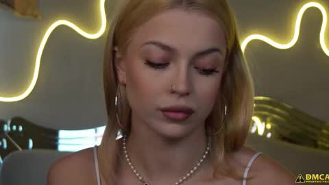 Kelly online show from 28, 9, 2025