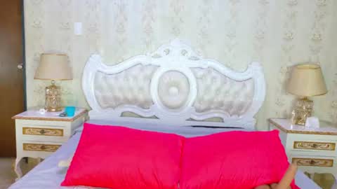kelly_swift online show from 18, 7, 2026