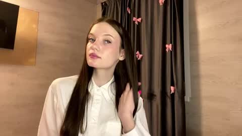 my name Knop pls follow me online show from 15, 3, 2026